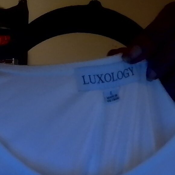 Cute Work Blouse - Picture 4 of 4